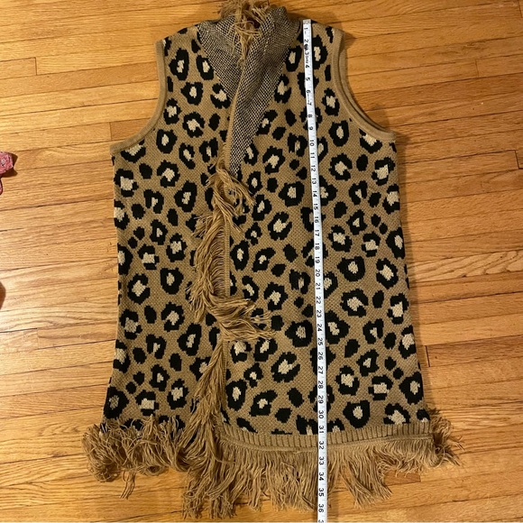 Cato Women’s Tan Leopard Animal Print Fringe Cardigan Vest Sweater NWT Large - Picture 10 of 10